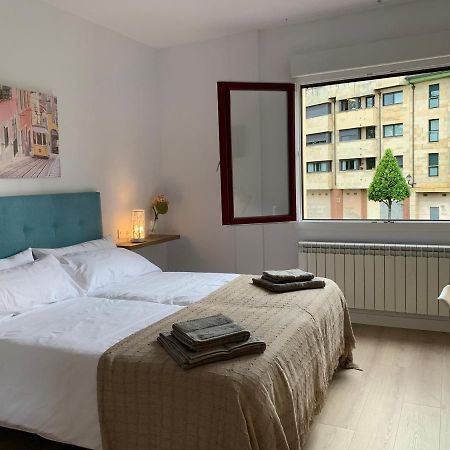 Apartamentos Santullano 1 Oviedo Zewnętrze zdjęcie