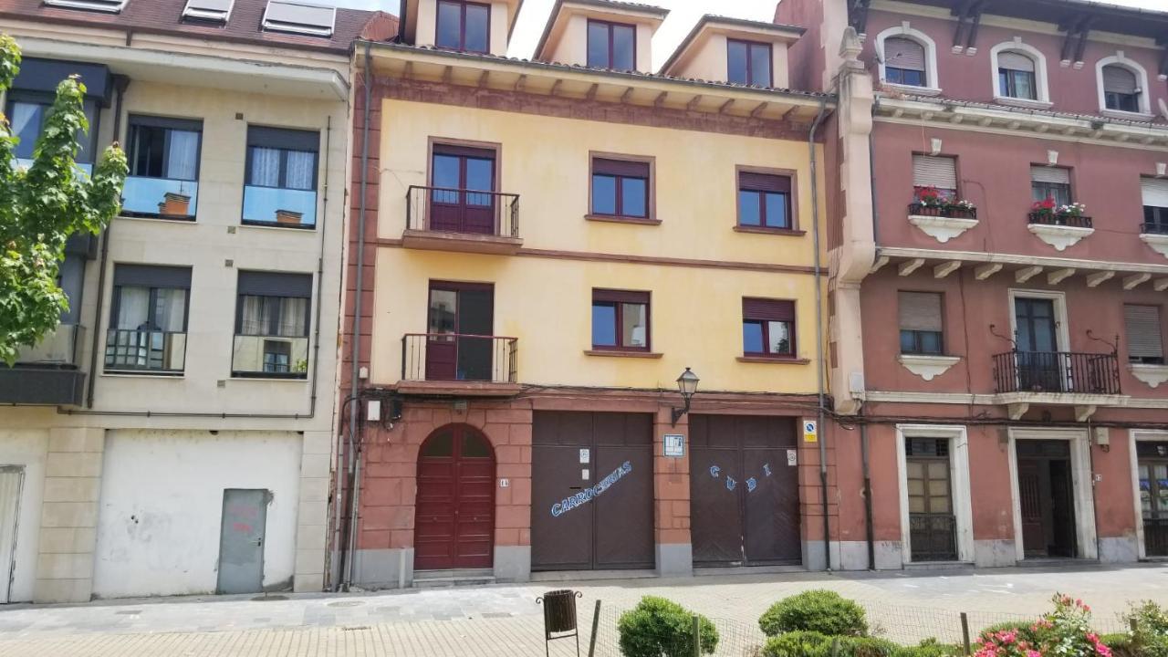 Apartamentos Santullano 1 Oviedo Zewnętrze zdjęcie